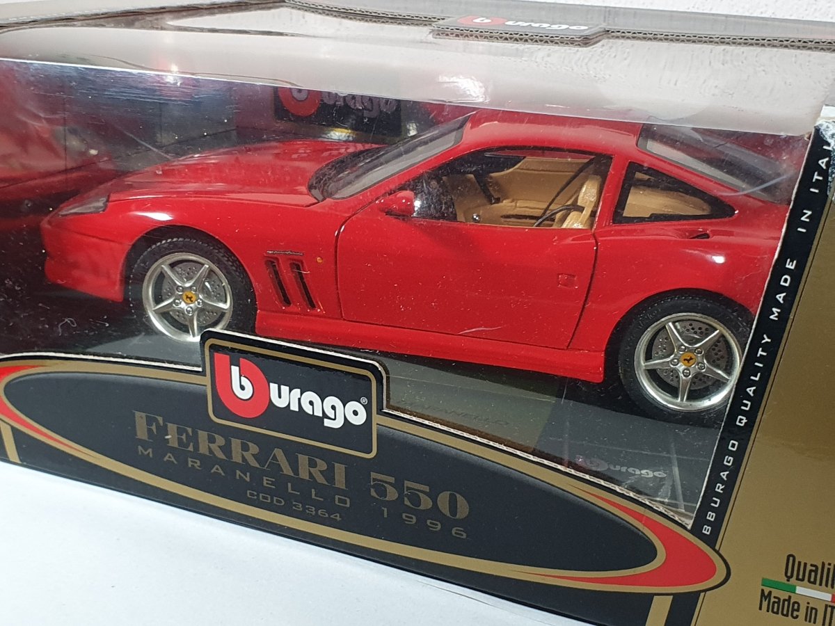 Ferrari 550 Maranello Burago 1/18 Rosso 1996 - RikiToys - Burago