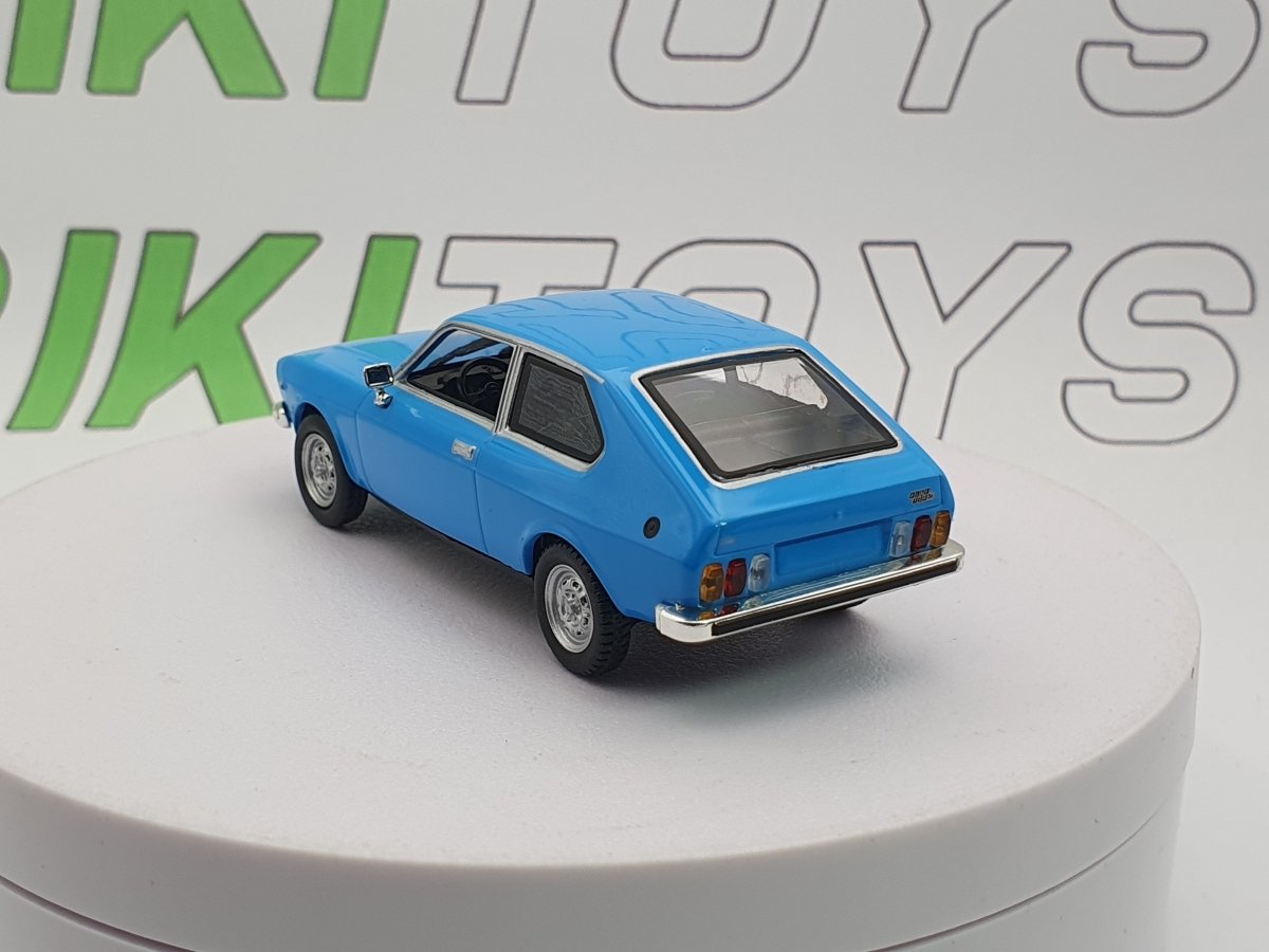 Fiat 128 Coupé 3P Norev 1/43 Azzuurro 1976 - RikiToys - Norev