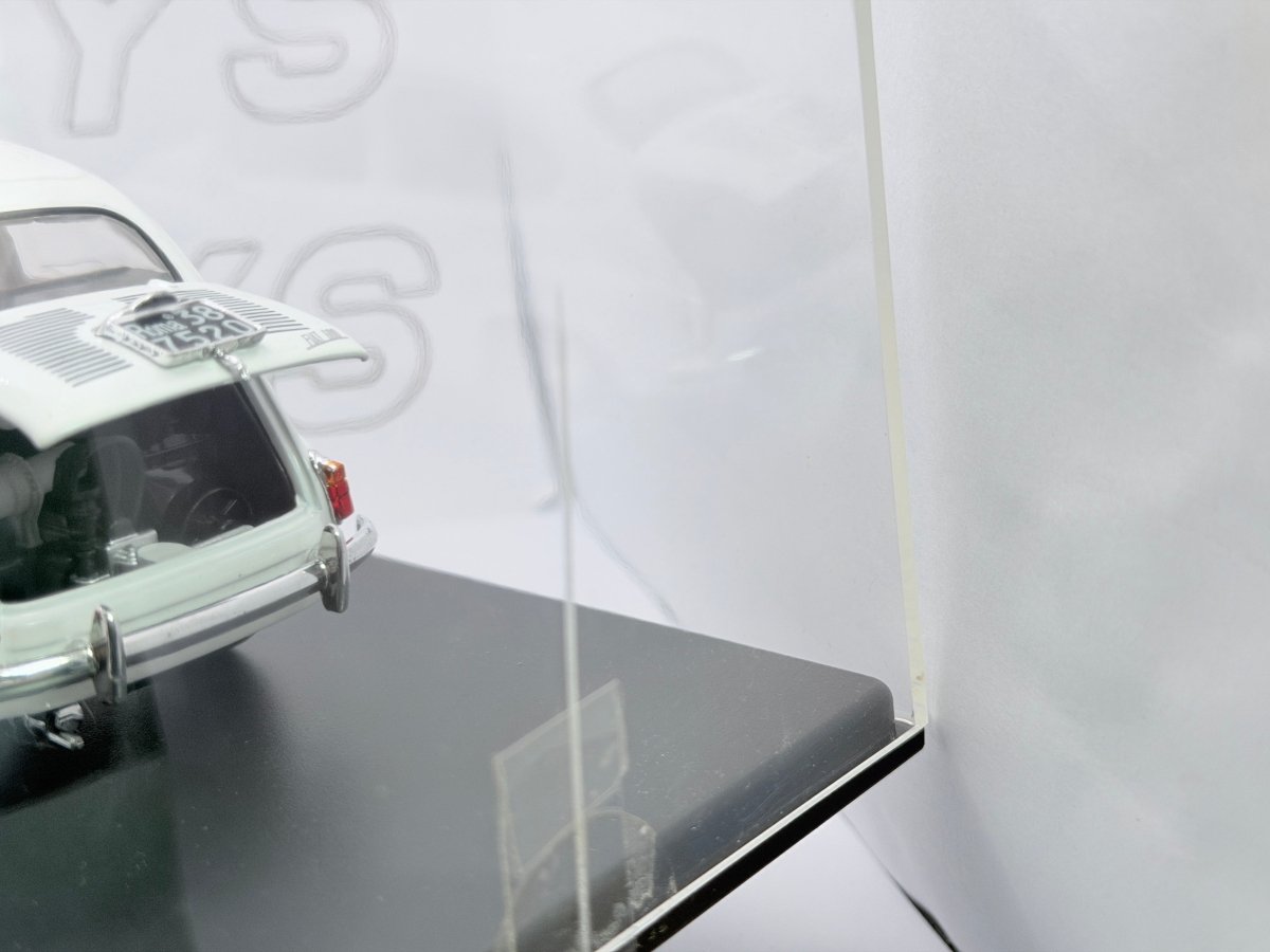 Fiat 600 D Leo Models 1/24 Bianco 1960 - RikiToys - Leo Models