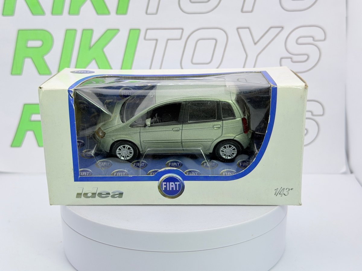 Fiat Idea Revell 1/43 Verde 2003 - RikiToys - Revell