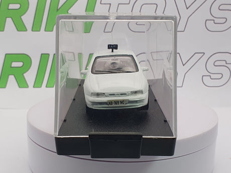 Fiat Marea Berlina Maisto 1/43 Bianco 1996 - RikiToys - Maisto