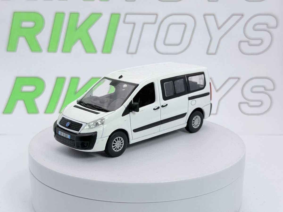 Fiat Scudo Minibus Norev 1/43 Bianco - RikiToys - Norev