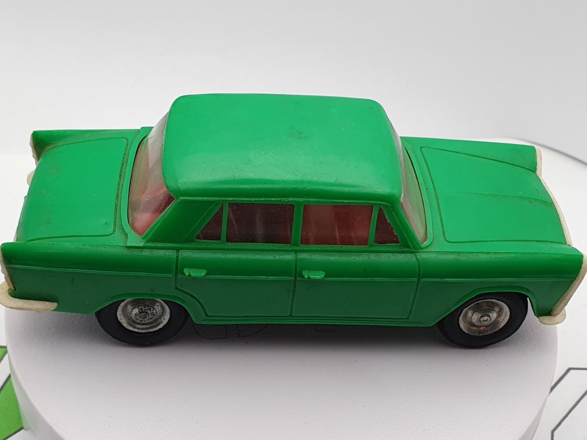 Fiat /Seat 1500 Gozan Vercor 1/35 - RikiToys - Vercor#