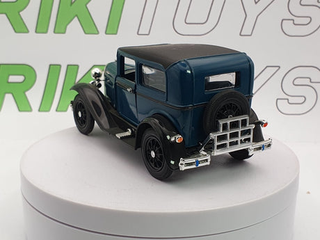 Ford A Tudor Arko 1/35 Verde 1929 - RikiToys - Arko