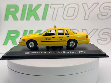 Ford Crown Victoria Edicola 1/43 Giallo - RikiToys - Edicola