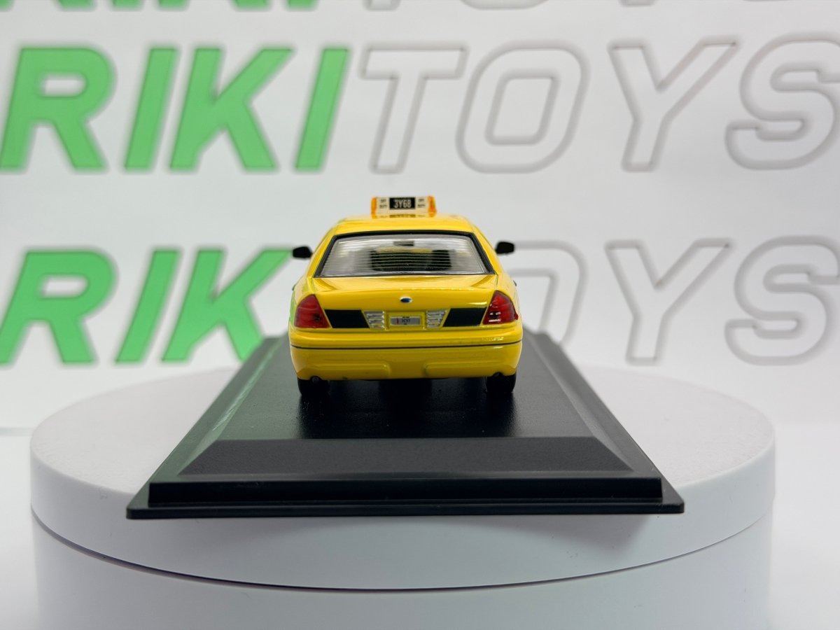 Ford Crown Victoria Edicola 1/43 Giallo - RikiToys - Edicola