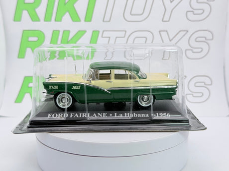 Ford Fairlane Taxi Edicola 1/43 Verde - RikiToys - Edicola#