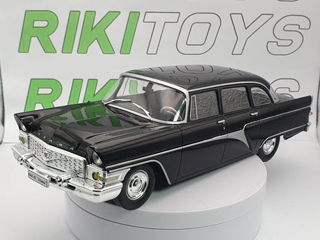 GAZ Tchaika Whitebox 1/24 Nero - RikiToys - Whitebox