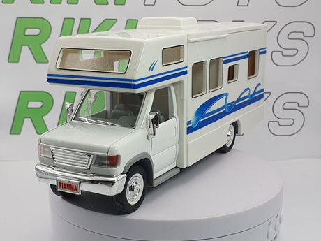 GMC Camper 1/43 Bianco - RikiToys - RikiToys#