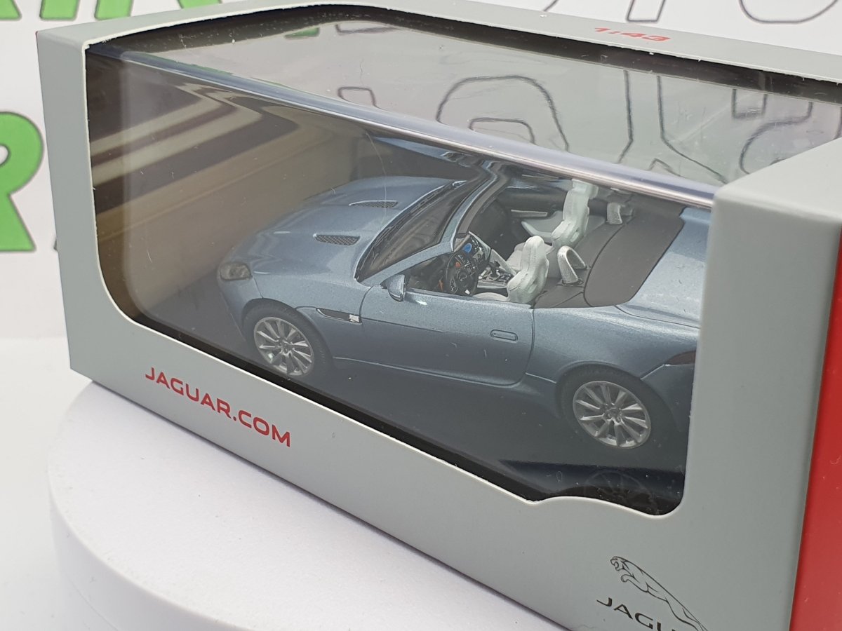 Jaguar F - Type V8 Ixo 1/43 Grigio 2013 - RikiToys - Ixo#