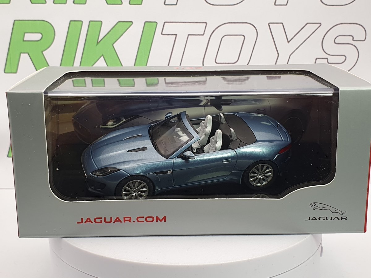 Jaguar F - Type V8 Ixo 1/43 Grigio 2013 - RikiToys - Ixo#