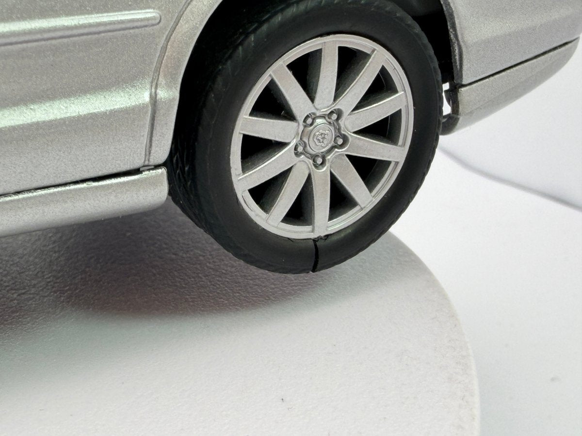 Jaguar S Type Welly 1/24 Argento 1999 - RikiToys - Welly