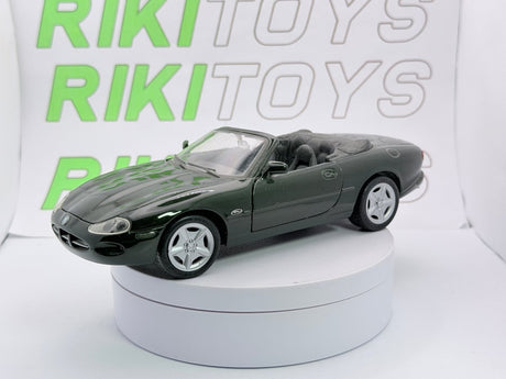 Jaguar XK8 Spider Maisto 1/24 Verde - RikiToys - Maisto#