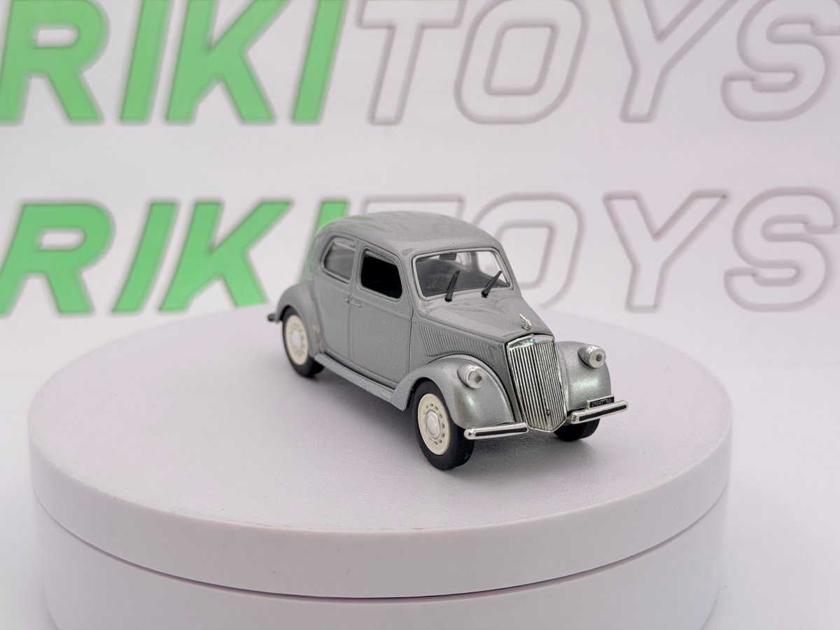 Lancia Ardea 4a serie Norev 1/43 Argento 1951 - RikiToys - Norev