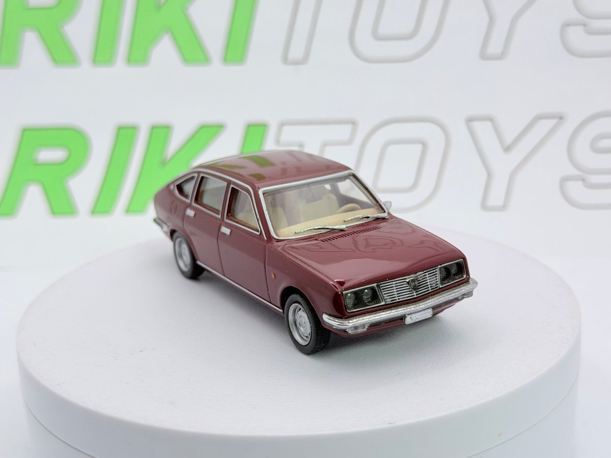 Lancia Beta Berlina Pego 1/43 Rosso 1973 - RikiToys - Pego