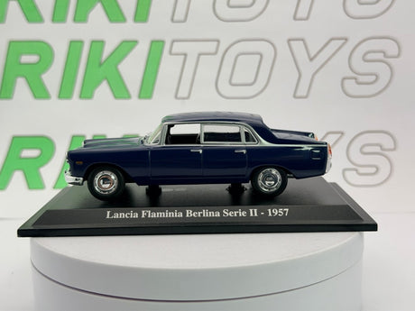 Lancia Flaminia berlina Norev 1/43 Blu - RikiToys - Norev
