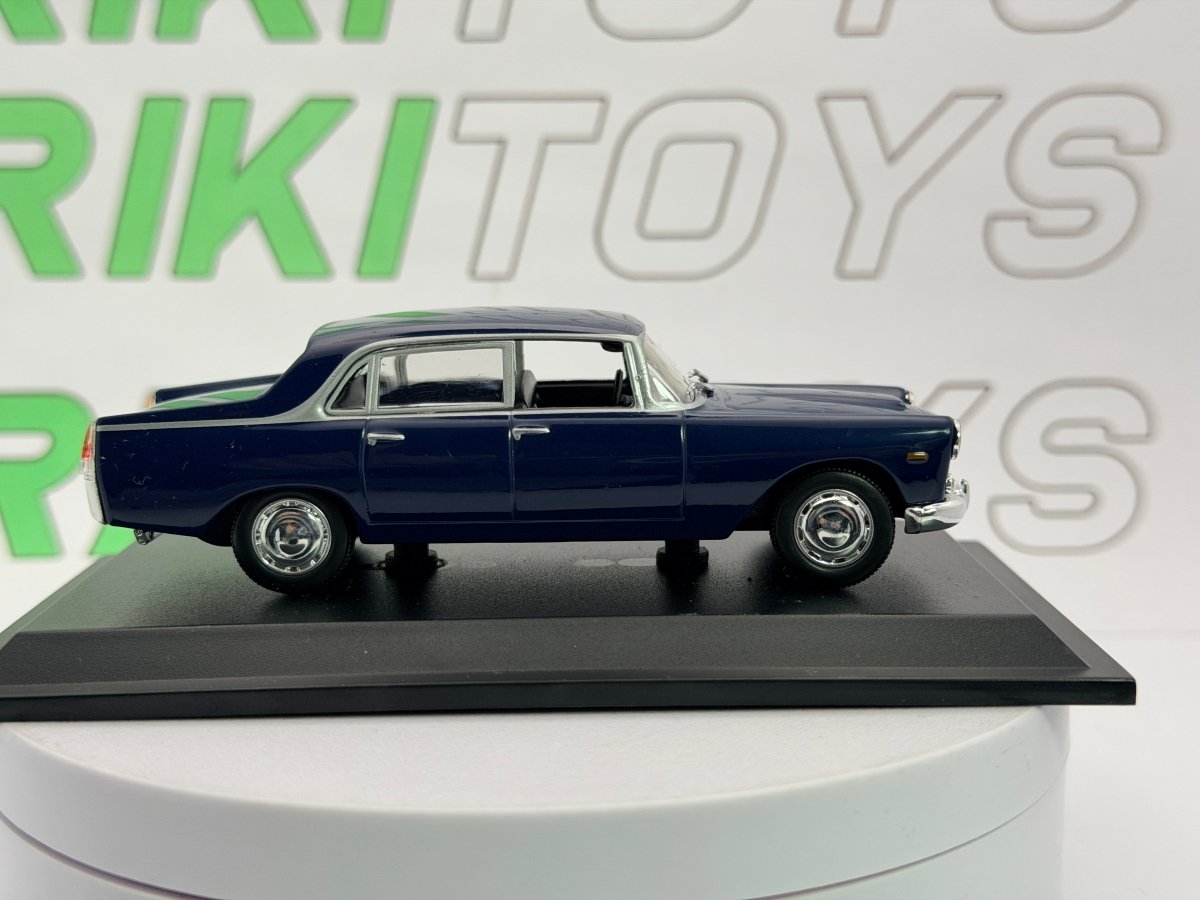 Lancia Flaminia berlina Norev 1/43 Blu - RikiToys - Norev