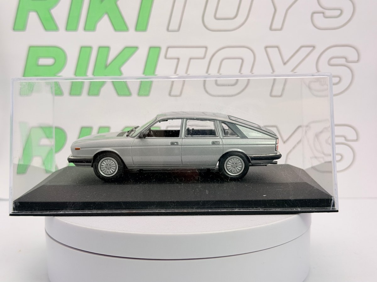 Lancia Gamma Berlina Norev 1/43 Argento 1976 - RikiToys - Norev