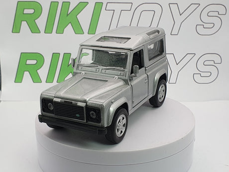 Land Rover Defender New Ray 1/32 Argento 2004 - RikiToys - New Ray#