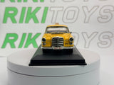 Mercedes Benz 200 Edicola 1/43 Giallo - RikiToys - Edicola