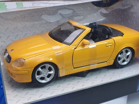 Mercedes Benz 200 SLK Maisto 1/24 Giallo 1997 - RikiToys - Maisto