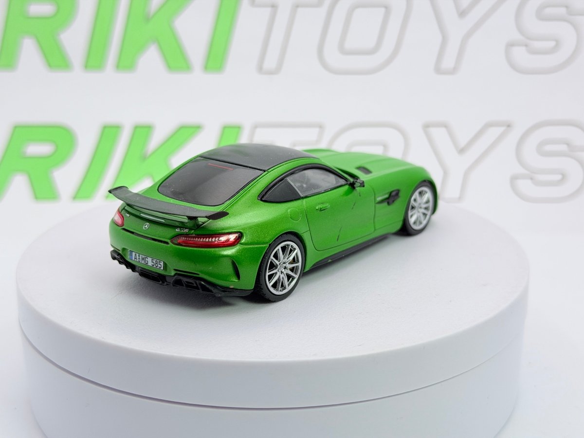 Mercedes Benz AMG GT-R Norev 1/43 Verde - RikiToys - Norev