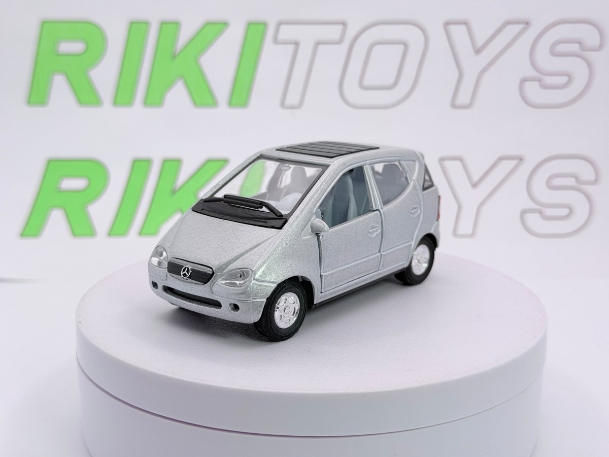 Mercedes Benz Classe A Kinsmart 1/38 Argento - RikiToys - Kinsmart