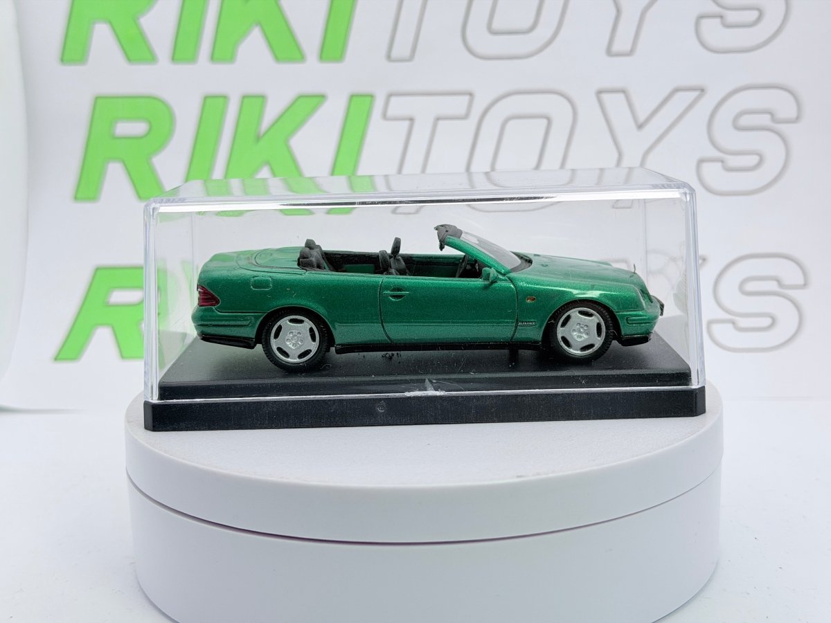Mercedes Benz CLK Cabrio Schuco 1/43 Verde - RikiToys - Schuco