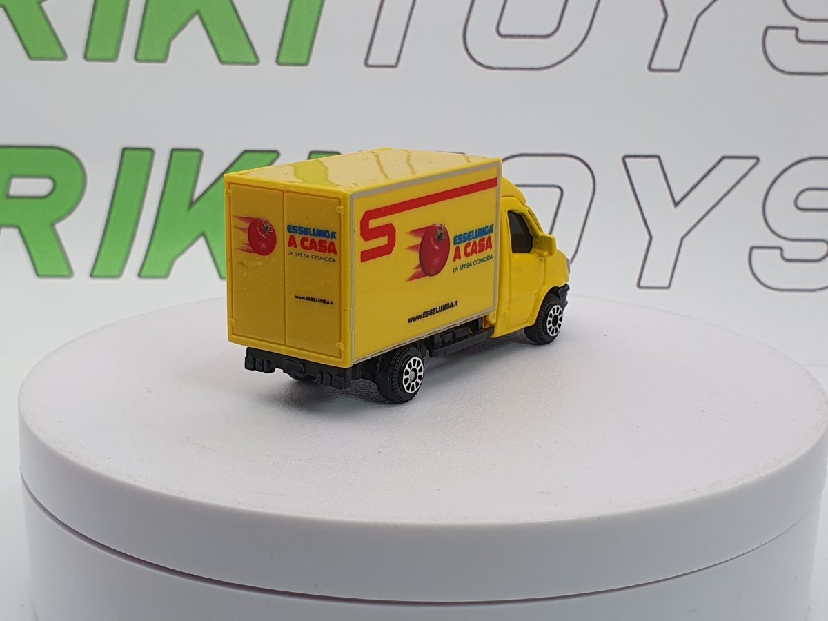 Mercedes Benz Sprinter Maisto 1/65 Giallo - RikiToys - Maisto