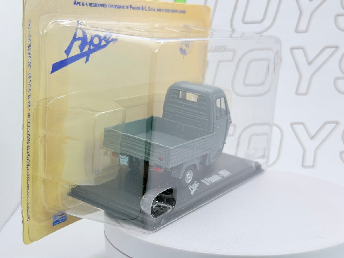 Piaggio Ape D Pianale Italeri 1/32 Grigio - RikiToys - Italeri