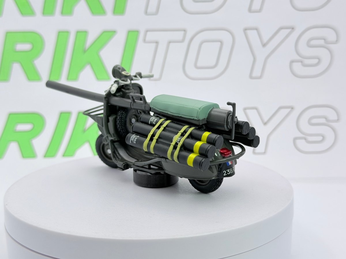 Piaggio Vespa Tap Italeri 1/24 Verde - RikiToys - Italeri