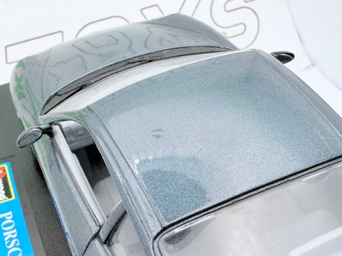 Porsche 911 Carrera 996 Burago 1/24 Grigio metallizzato - RikiToys - Burago