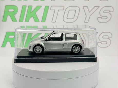 Renault Clio 3000 V6 Universal Hobbies 1/43 Argento 1999 - RikiToys - Universal Hobbies