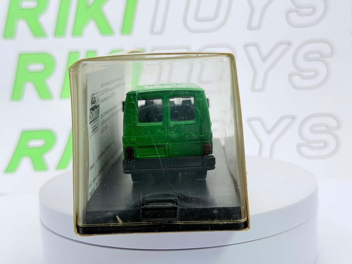 Renault Trafic Verem 1/48 Verde - RikiToys - Verem
