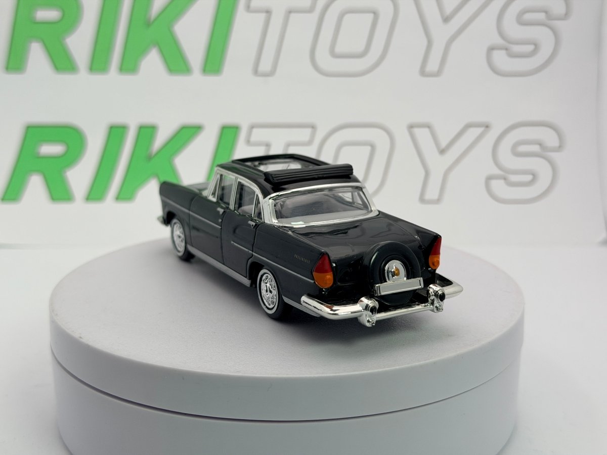 Simca Chambord Presidenziale Solido 1/43 Nero 1958 - RikiToys - Solido