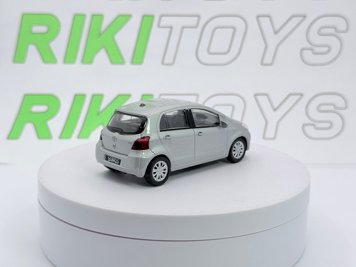 Toyota Yaris Welly 1/43 Argento - RikiToys - Welly