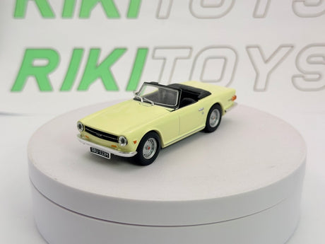 Triumph TR 6 Norev 1/43 Giallo chiaro - RikiToys - Norev