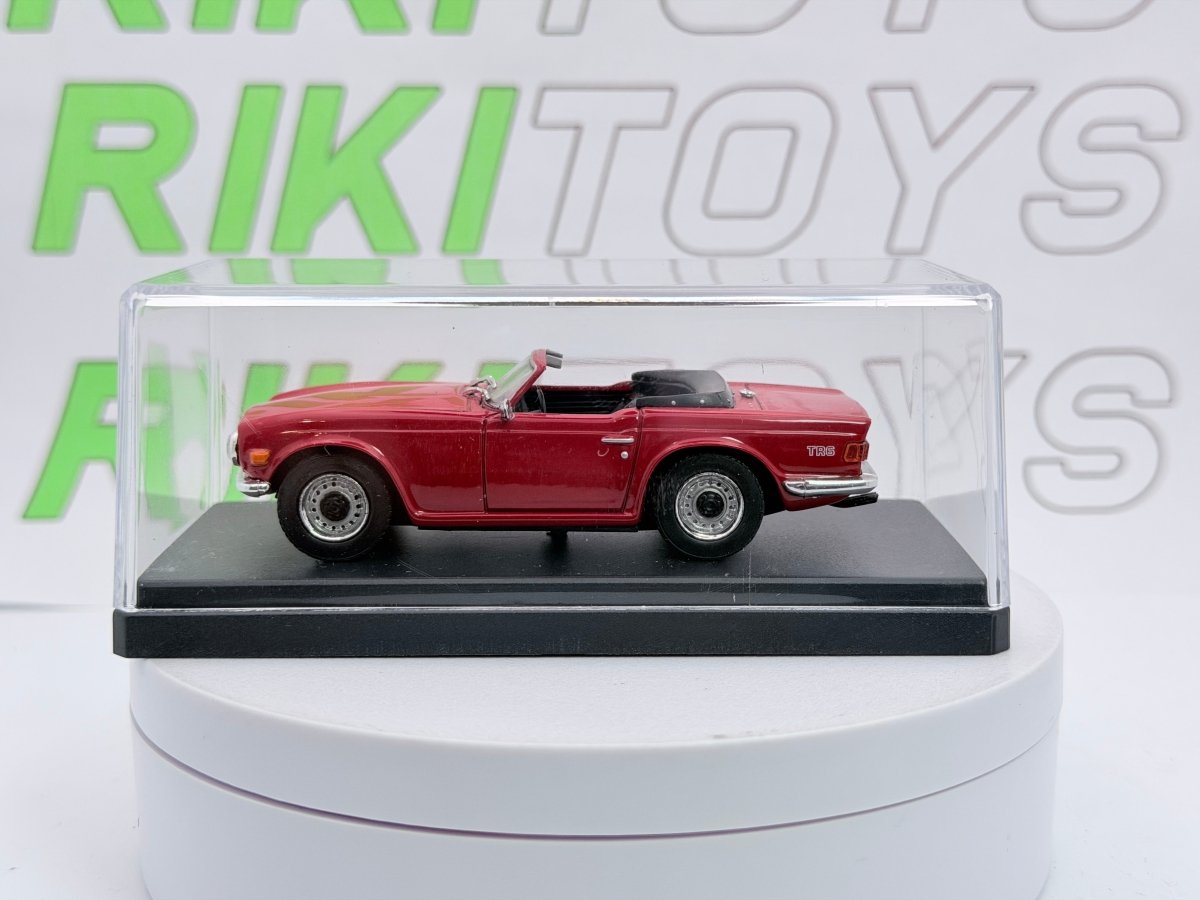 Triumph TR6 Solido 1/43 Rosso 1969 - RikiToys - Solido#