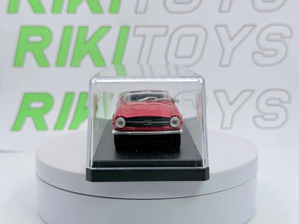 Triumph TR6 Solido 1/43 Rosso 1969 - RikiToys - Solido#