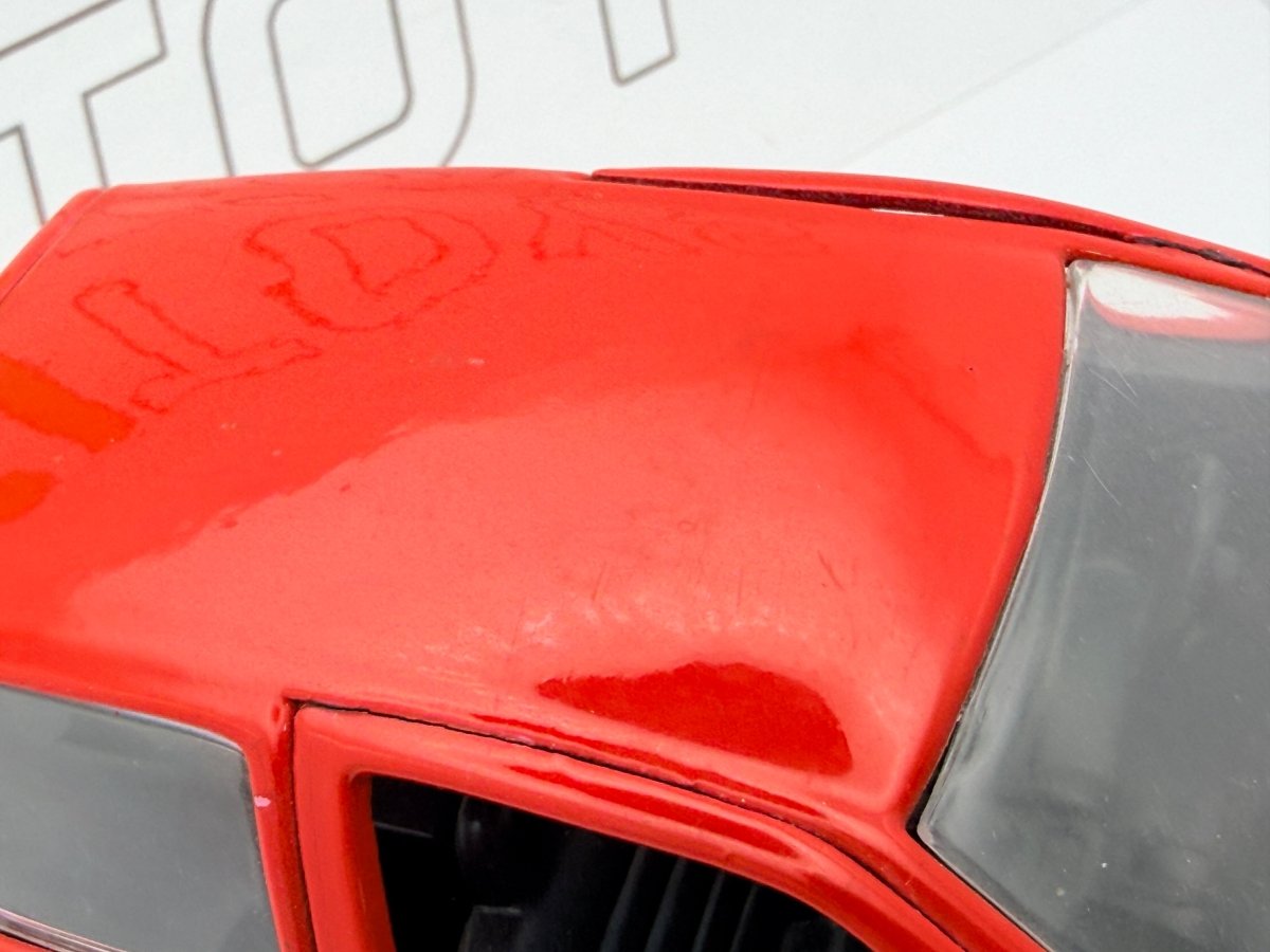 Volkswagen Golf 3 GTI 1/24 Rosso 1992 - RikiToys - RikiToys