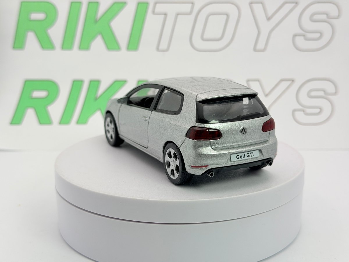 Volkswagen Golf 5 GTI RMZ City 1/38 Argento 2003 - RikiToys - RMZ City