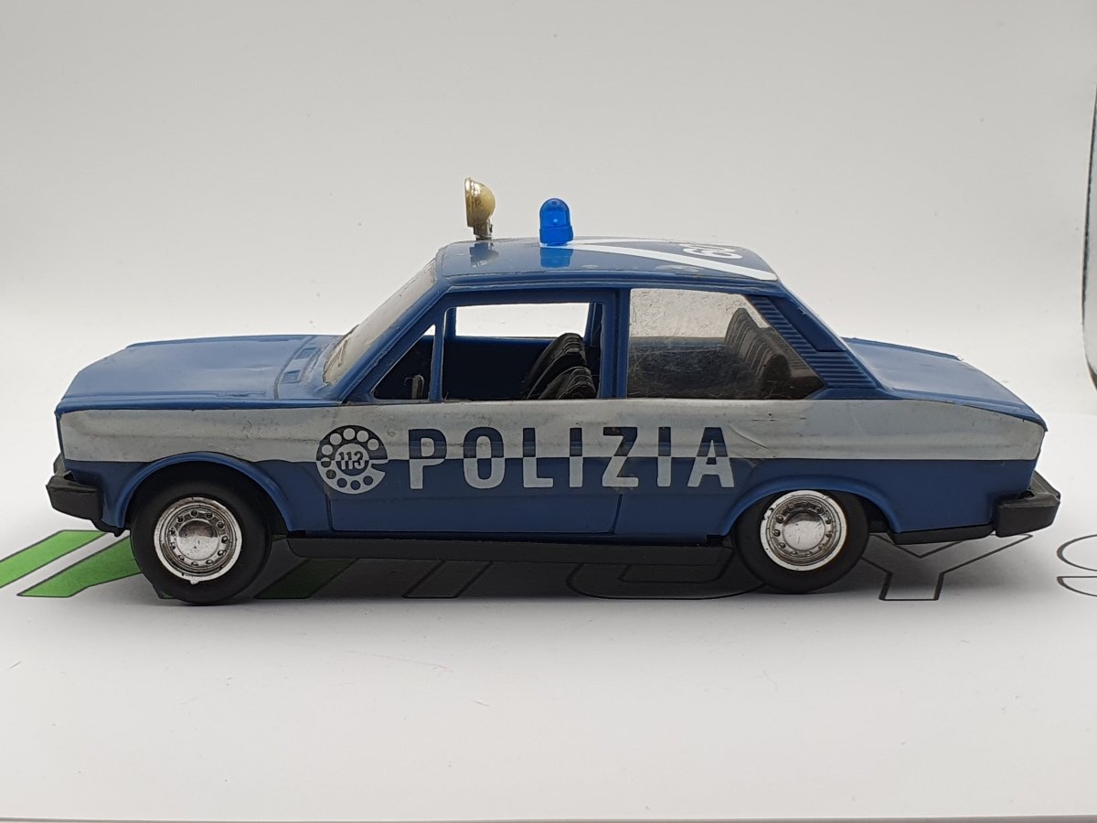 Fiat 131 Polizia Mirafiori P27 Polistil 1/24 - RikiToys - Polistil#