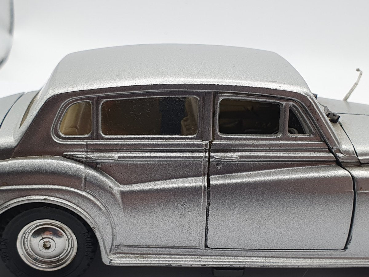 Rolls Royce Silver Cloud Polistil 1/30 - RikiToys - Polistil#